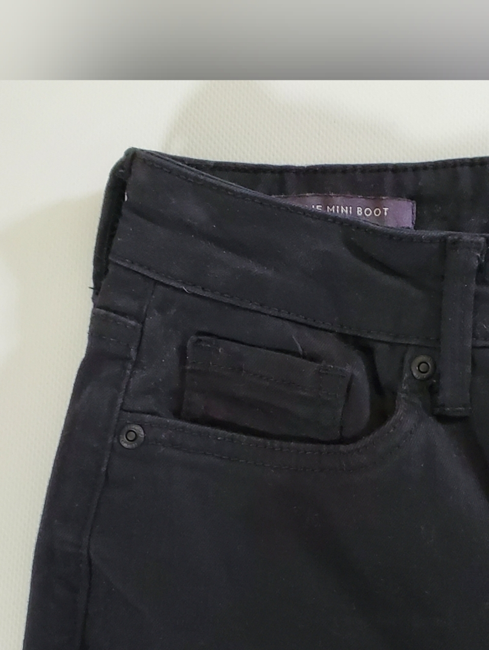 7643 * NYDJ Billie Mini Bootcut Jeans High Rise Slimming Black Denim Size 0 - Picture 7 of 14